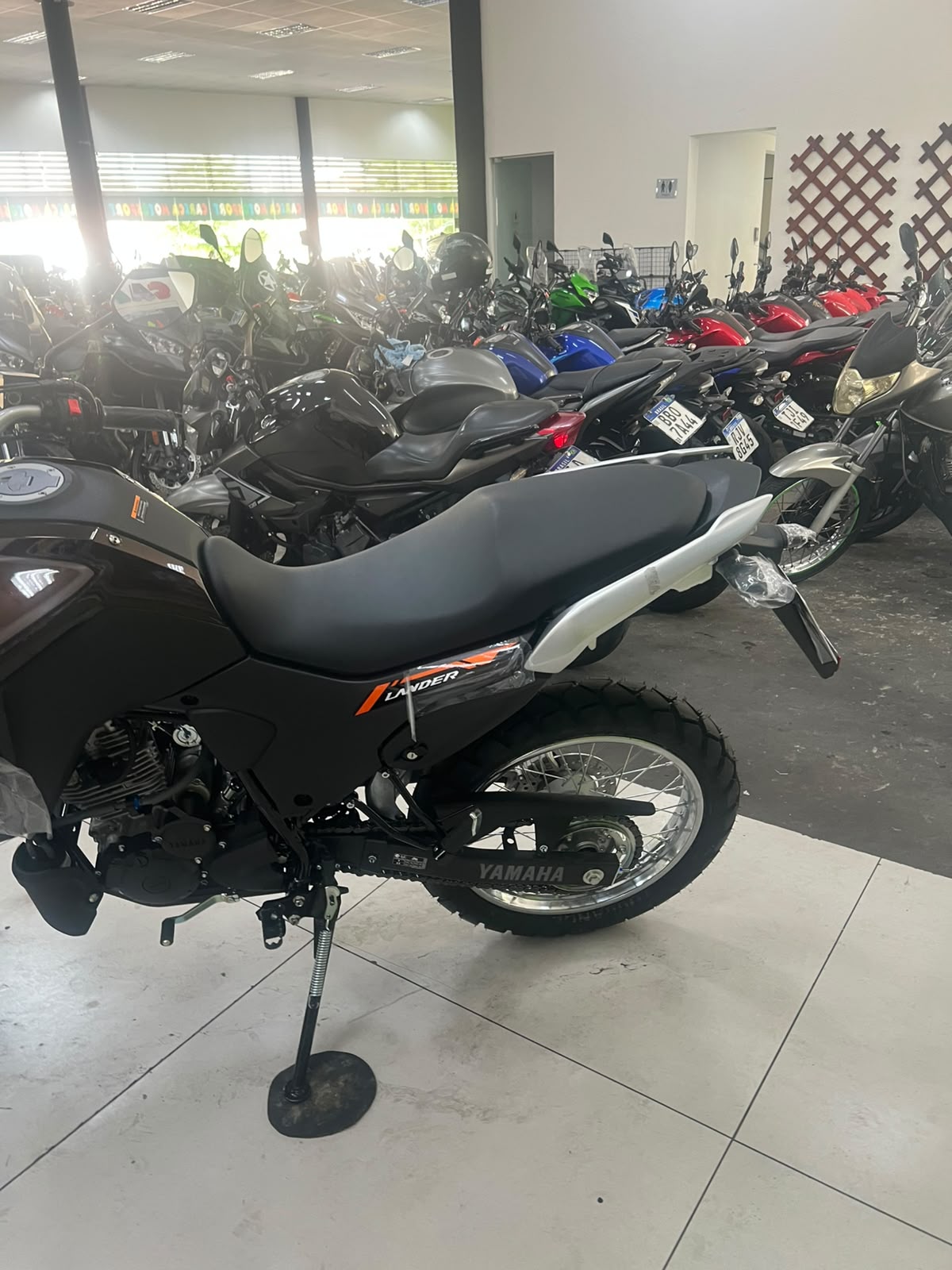 YAMAHA XTZ 250 LANDER CONNECTED