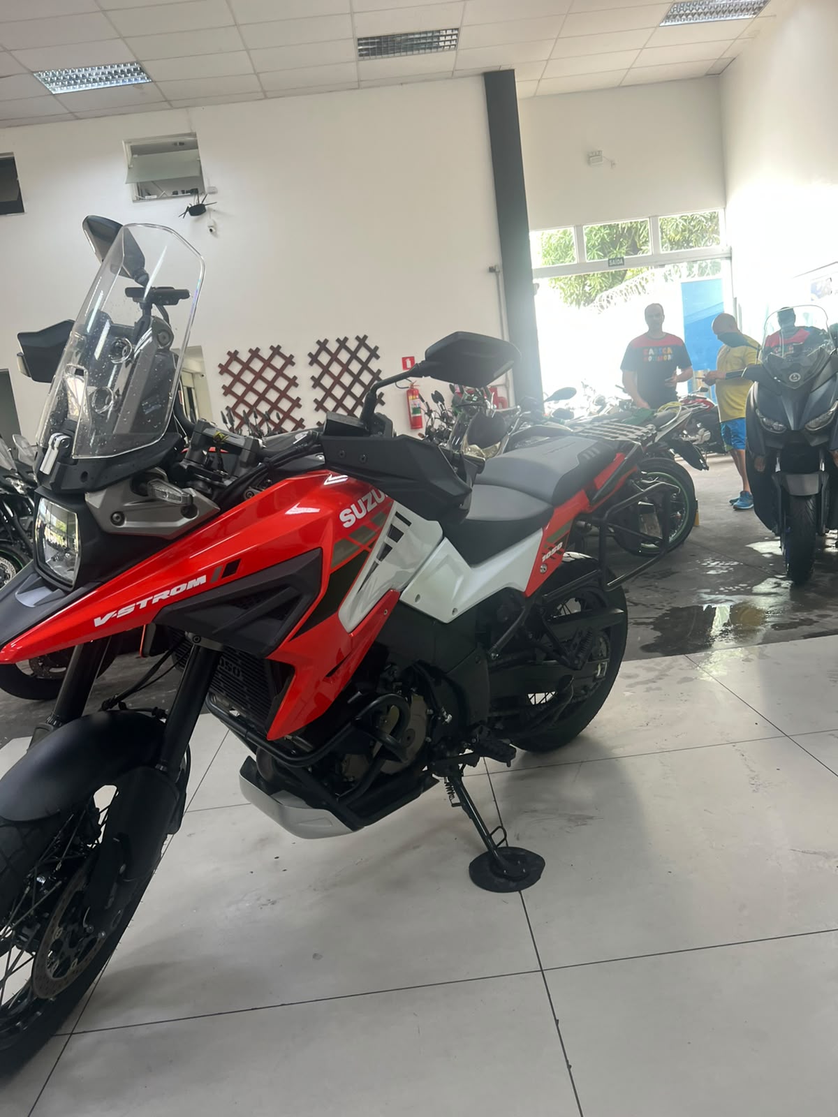 SUZUKI V-STROM 1050XT ABS