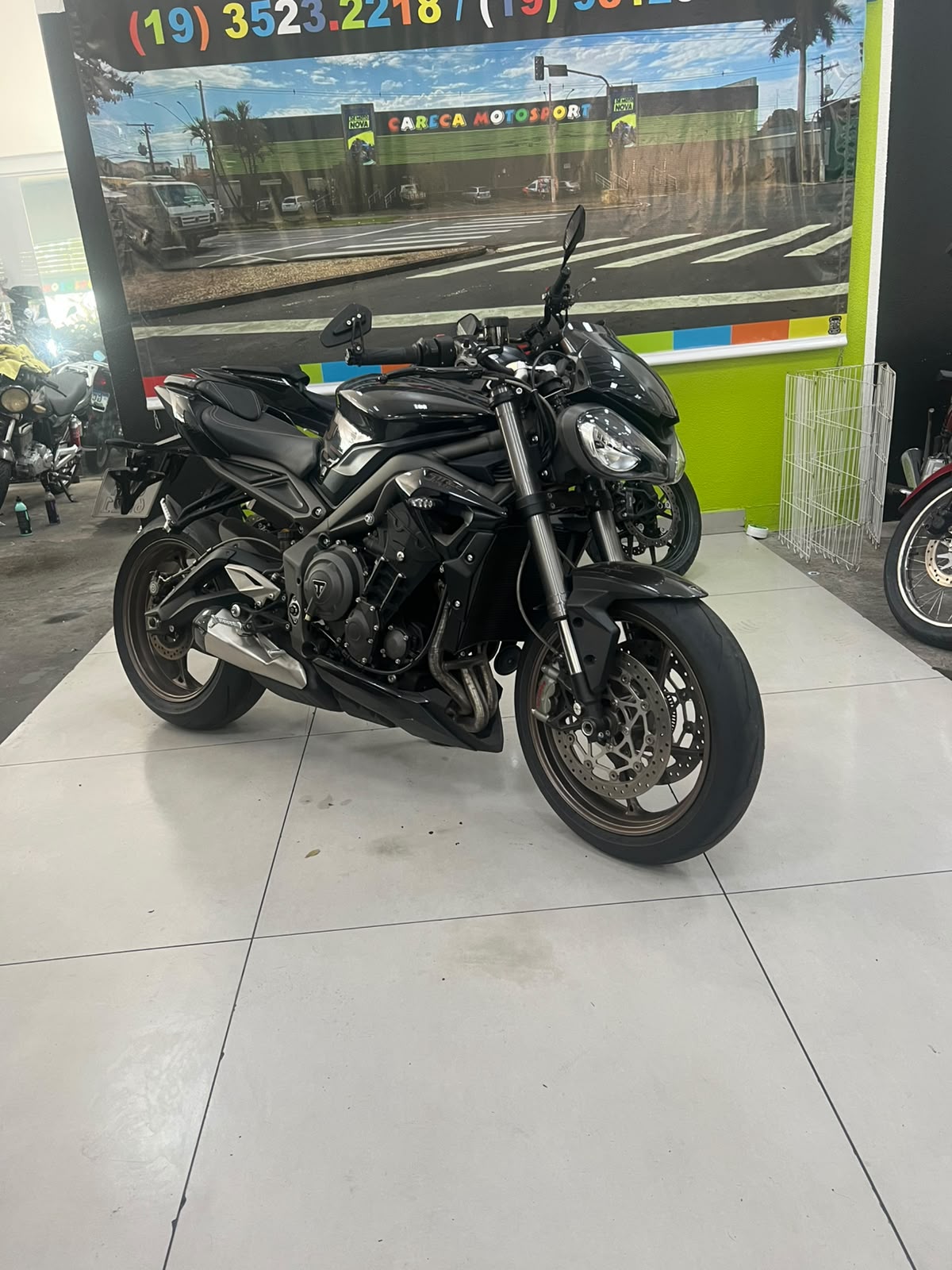 TRIUMPH STREET TRIPLE 765 RS
