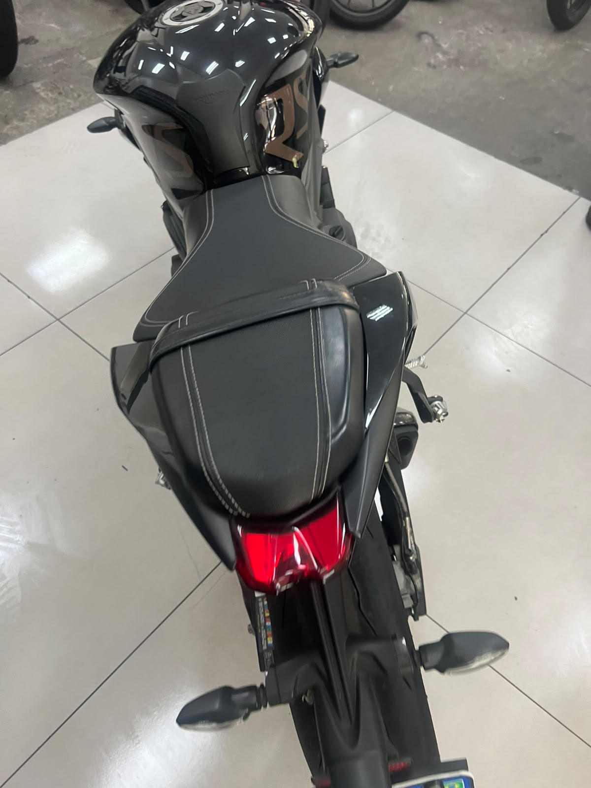 TRIUMPH STREET TRIPLE 765 RS