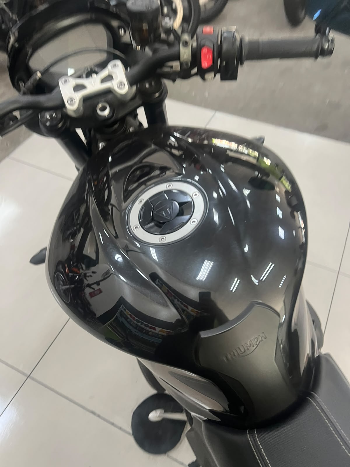 TRIUMPH STREET TRIPLE 765 RS