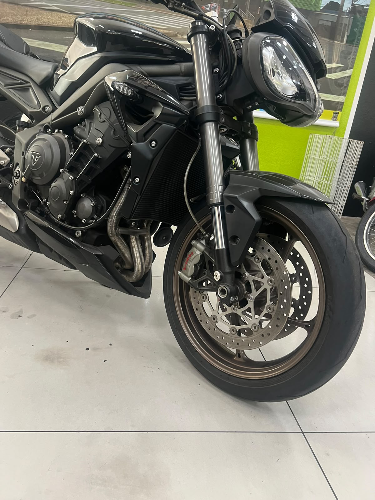 TRIUMPH STREET TRIPLE 765 RS