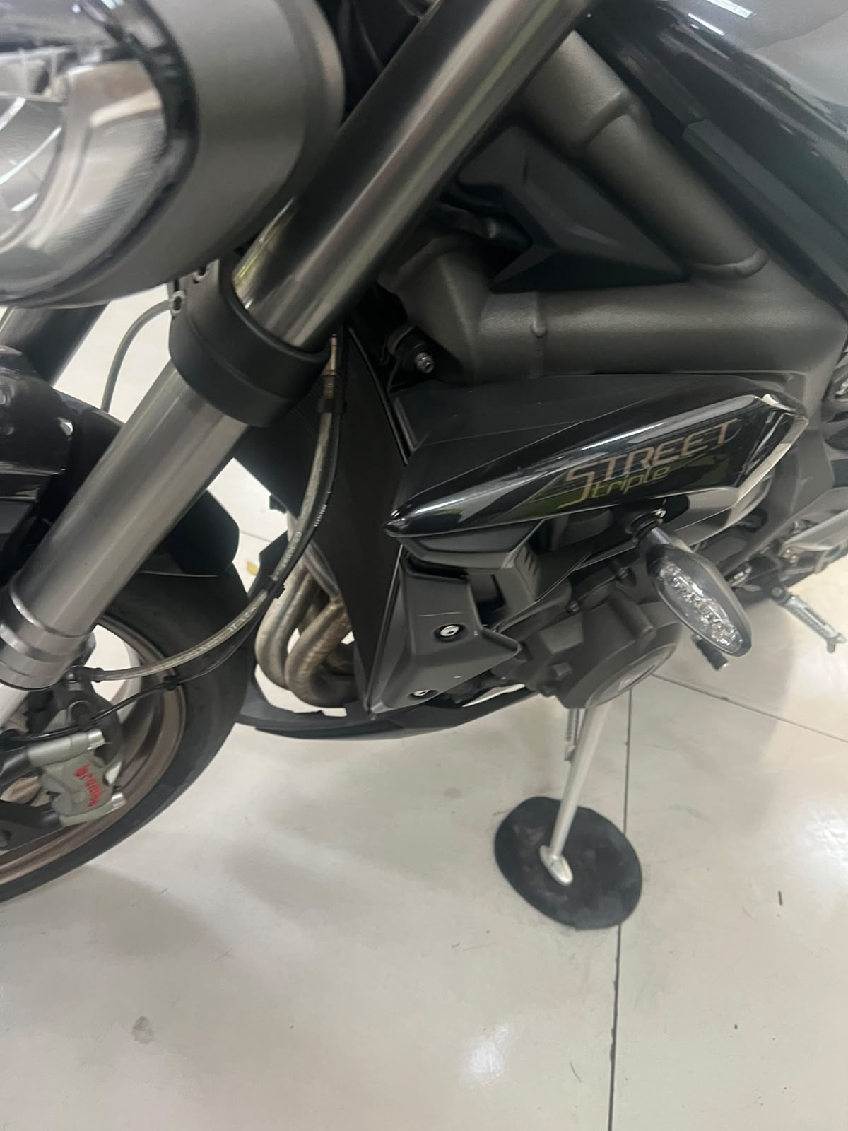 TRIUMPH STREET TRIPLE 765 RS