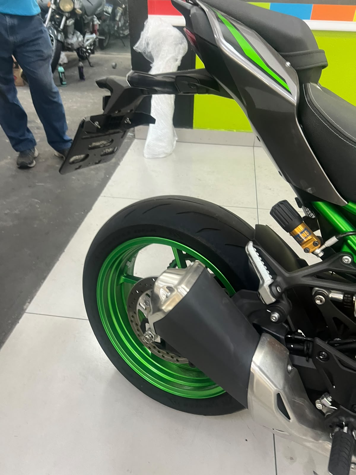 KAWASAKI Z900 R EDITION