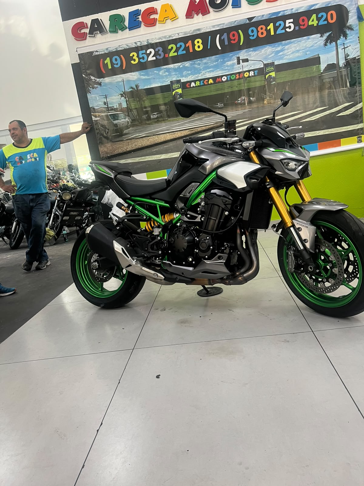 KAWASAKI Z900 R EDITION