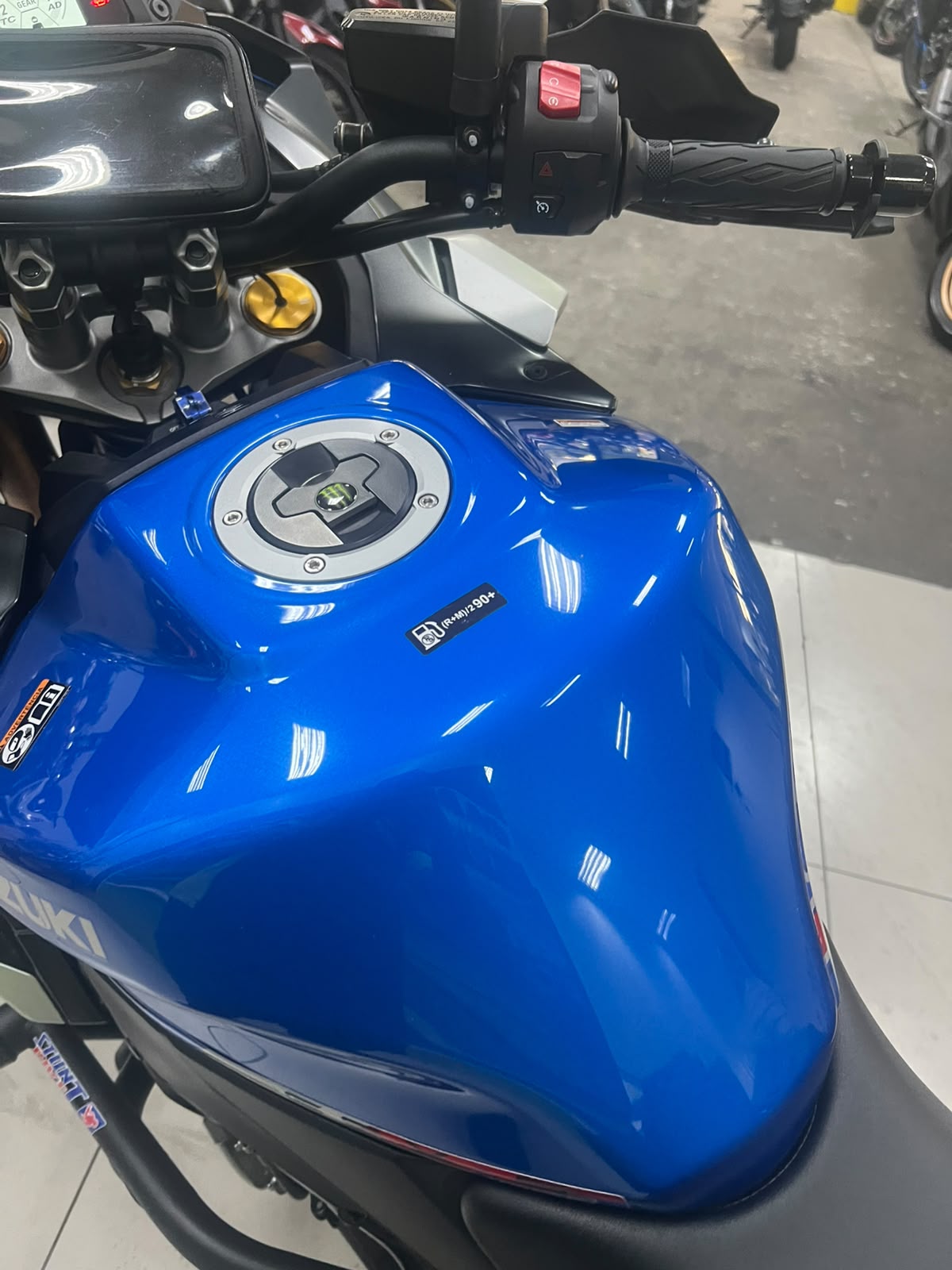 SUZUKI GSX S1000 ABS