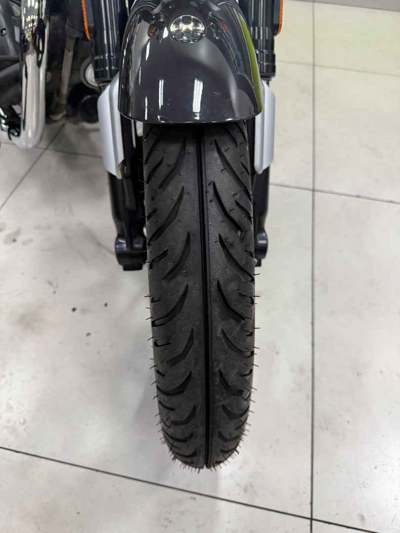 ROYAL ENFIELD SUPER METEOR 650