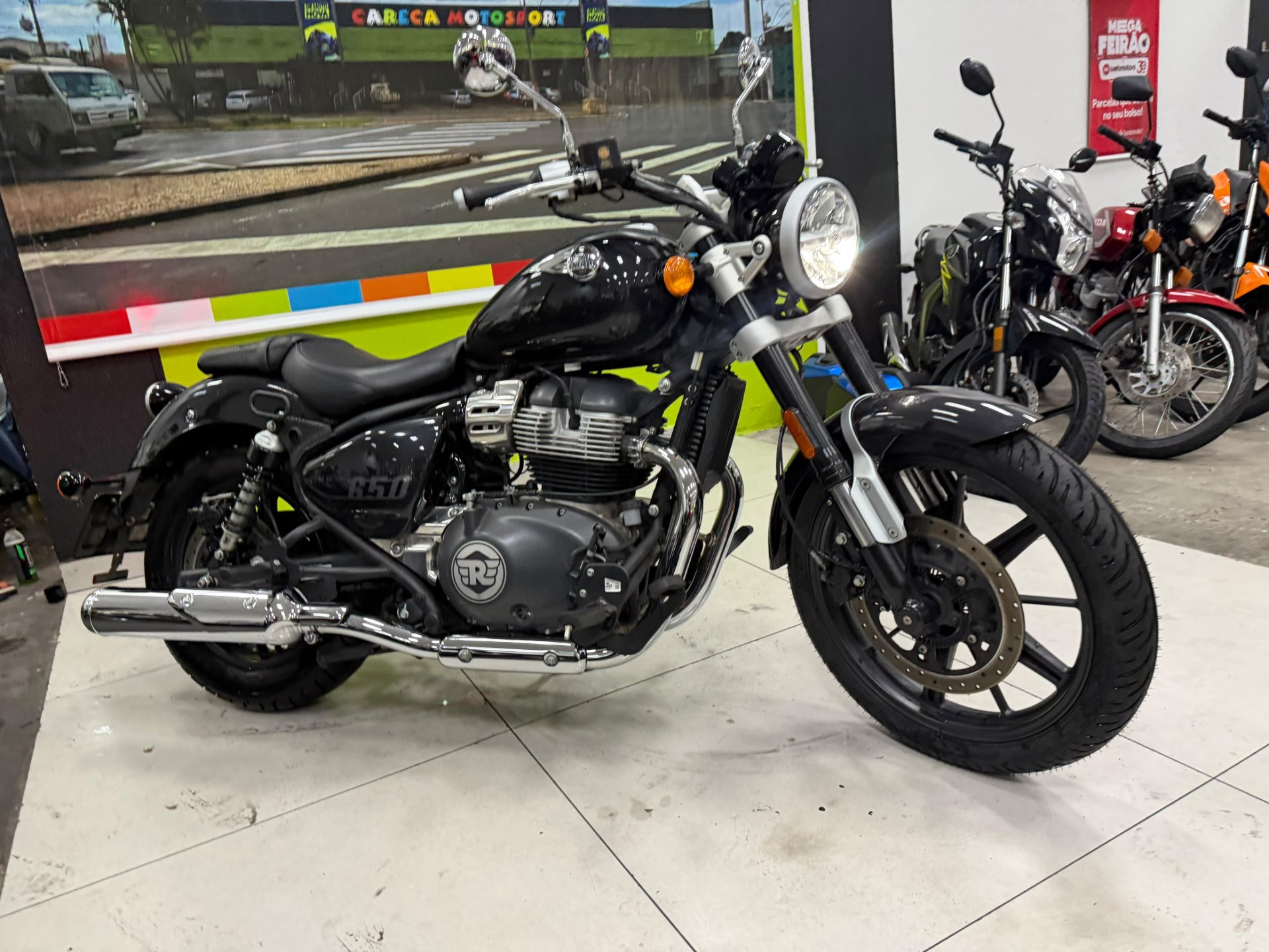 ROYAL ENFIELD SUPER METEOR 650