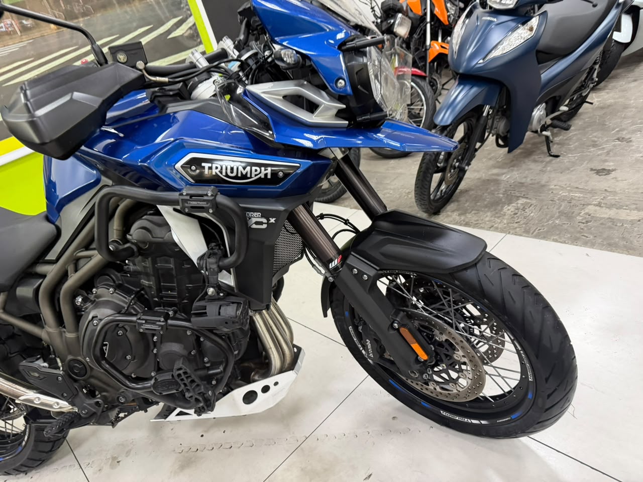 TRIUMPH TIGER 1200 XCX