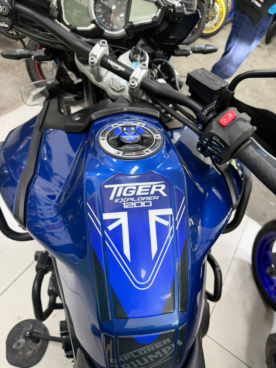 TRIUMPH TIGER 1200 XCX