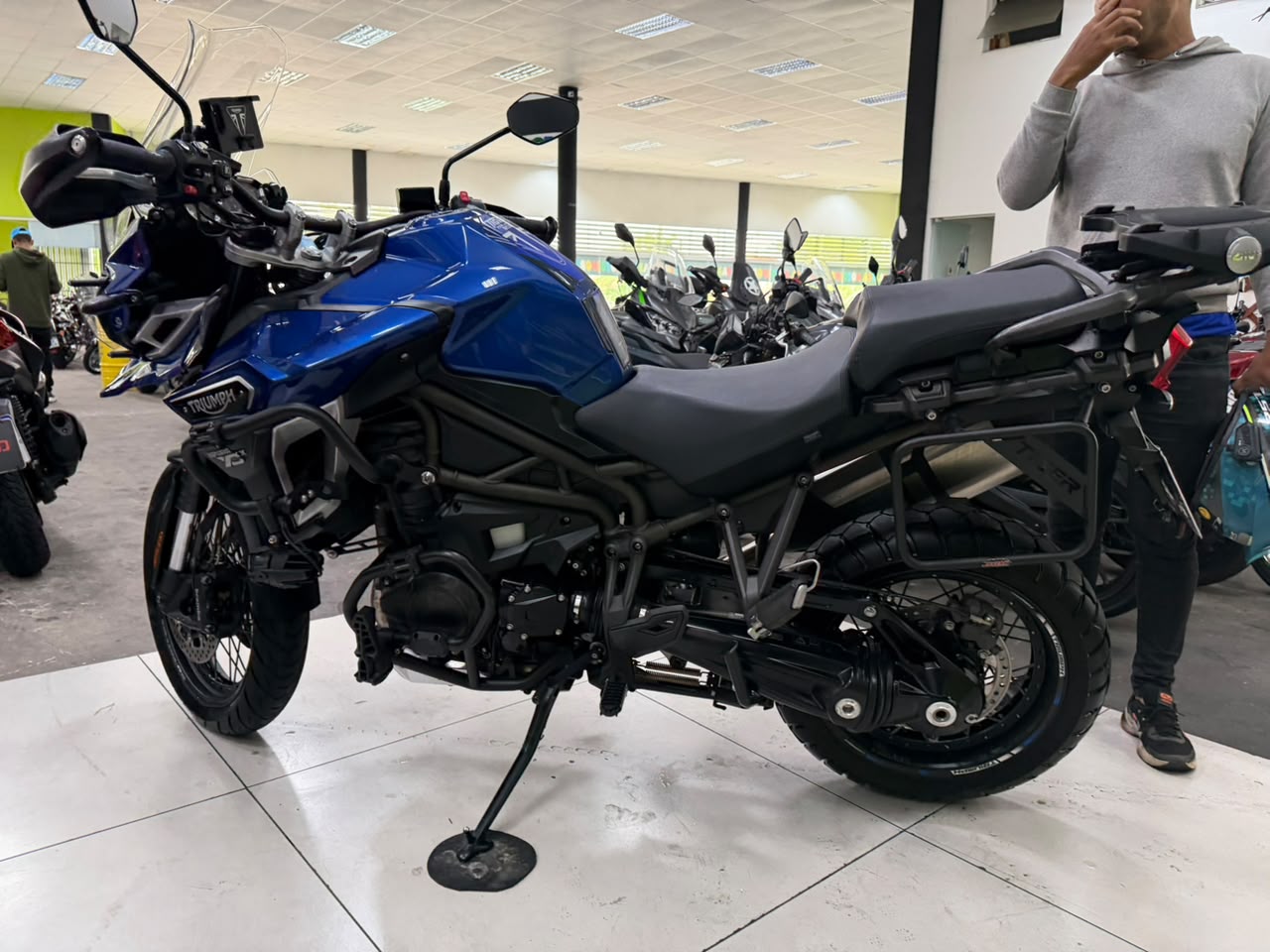 TRIUMPH TIGER 1200 XCX