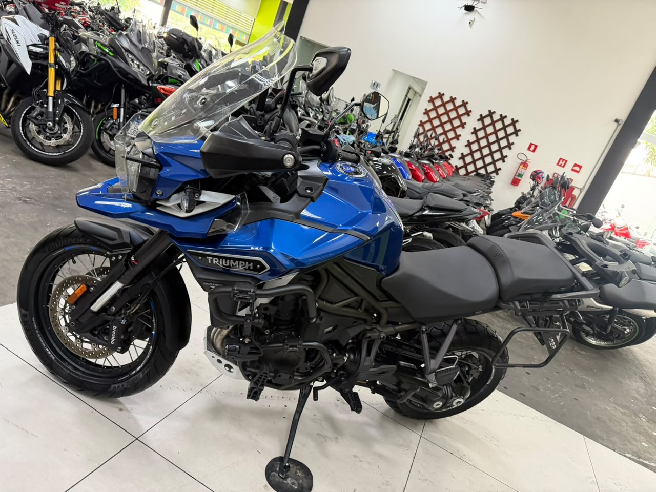 TRIUMPH TIGER 1200 XCX
