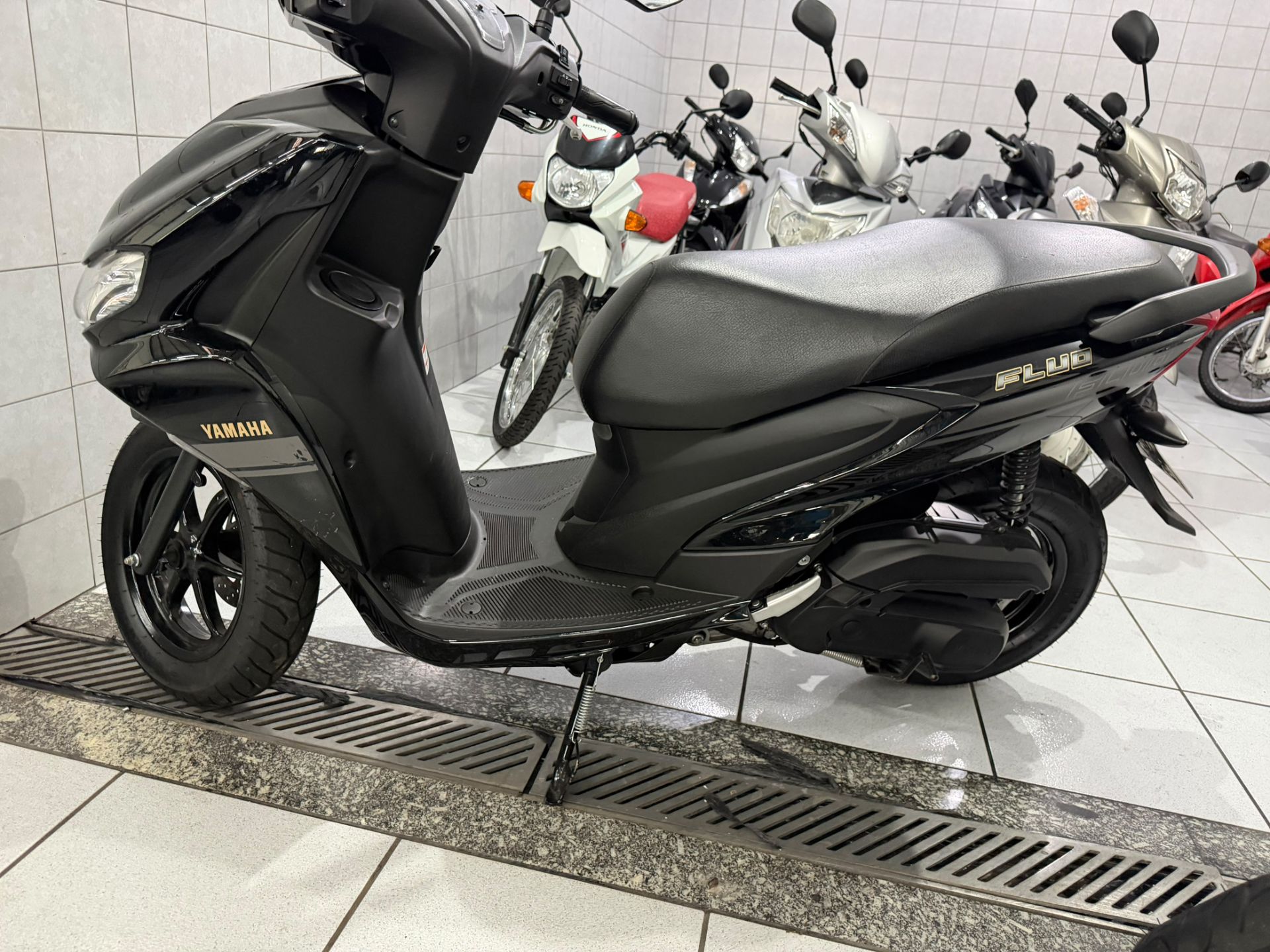 YAMAHA FLUO 125 ABS