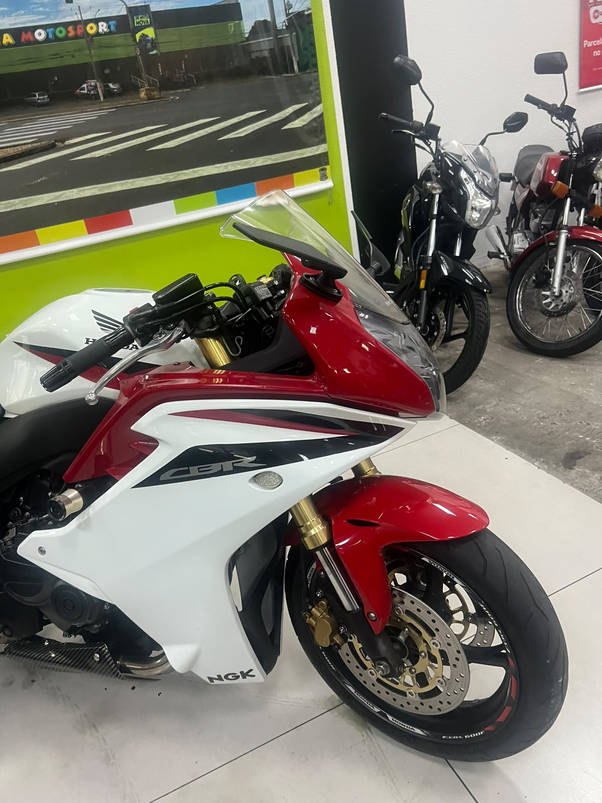 HONDA CBR 600F