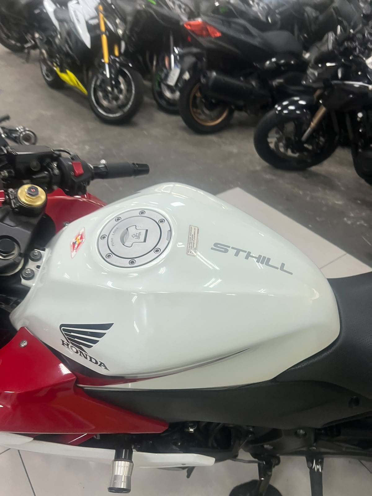 HONDA CBR 600F