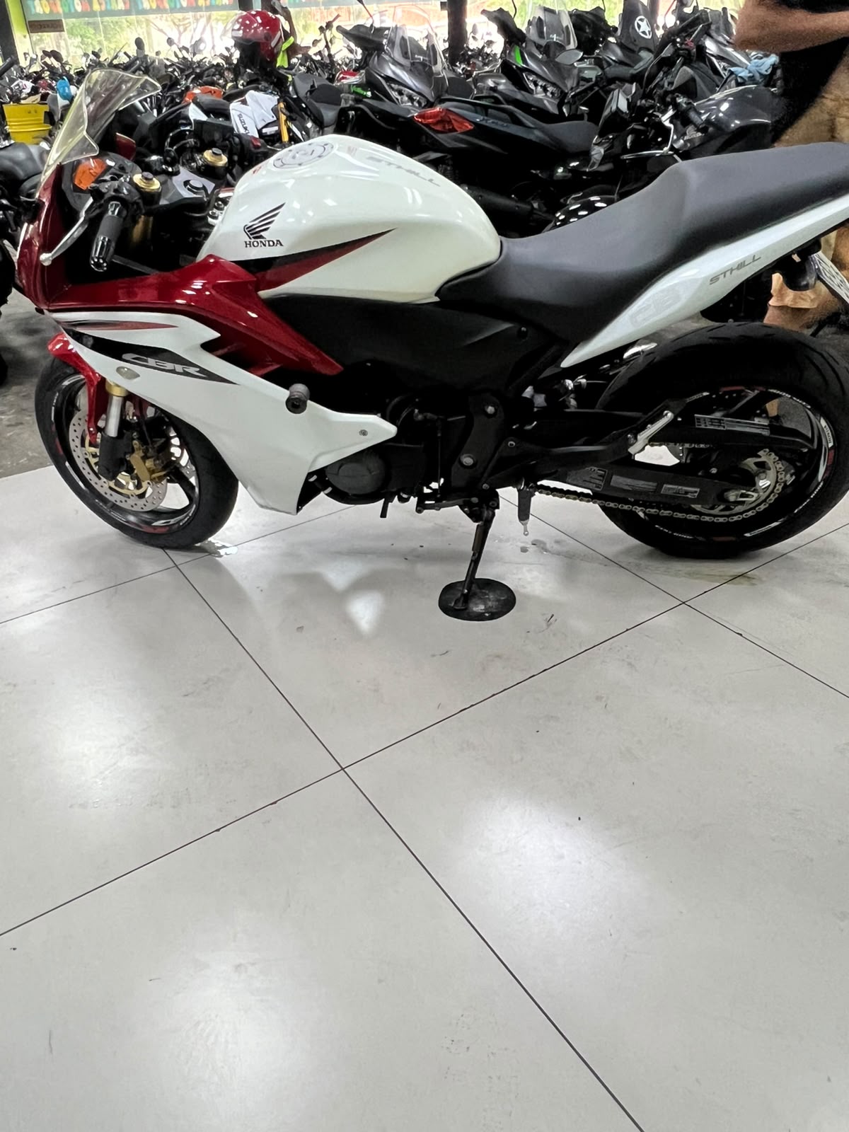HONDA CBR 600F