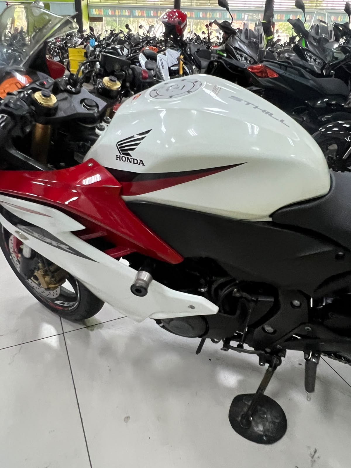 HONDA CBR 600F