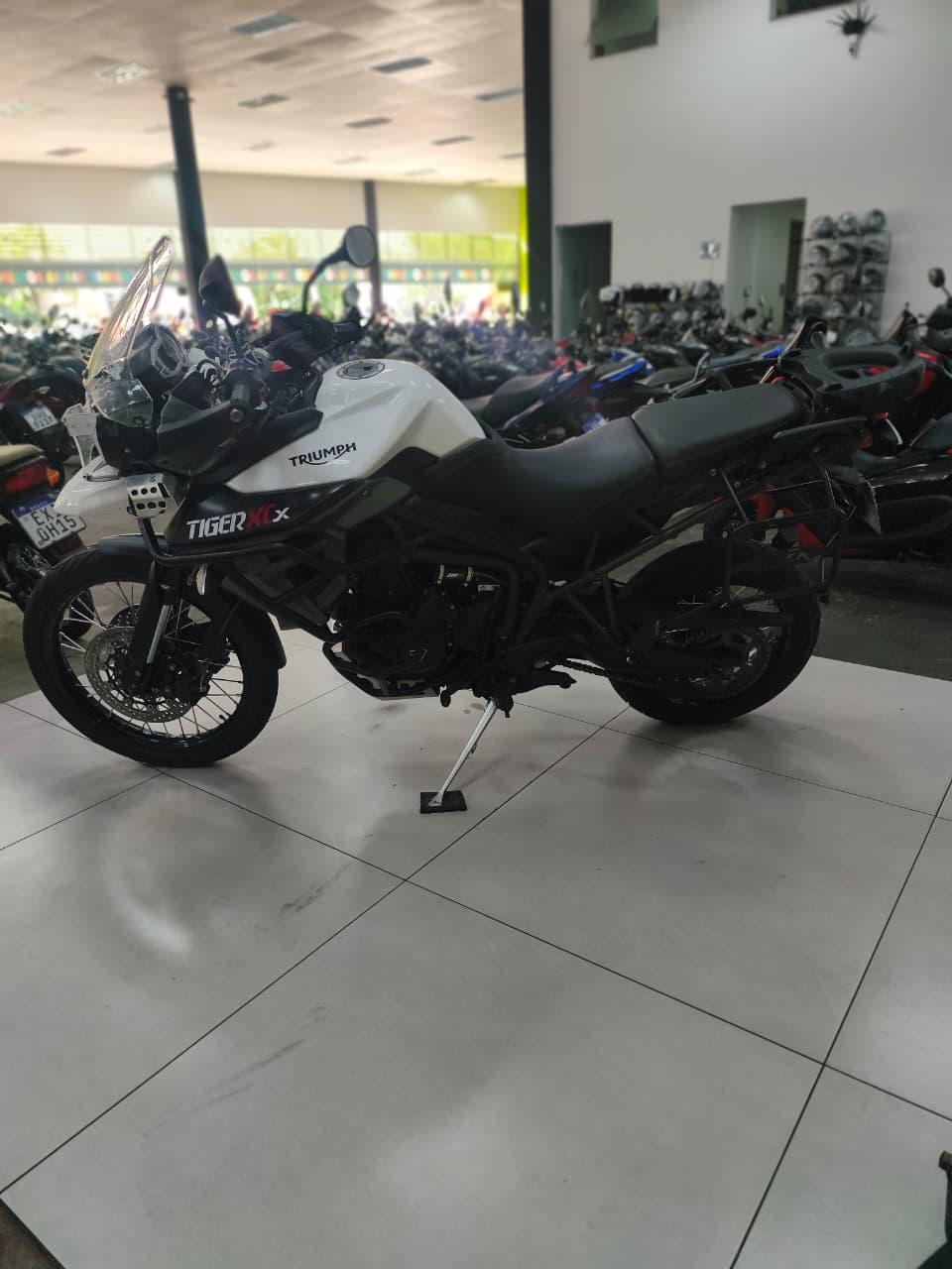 TRIUMPH TIGER 800 XCX