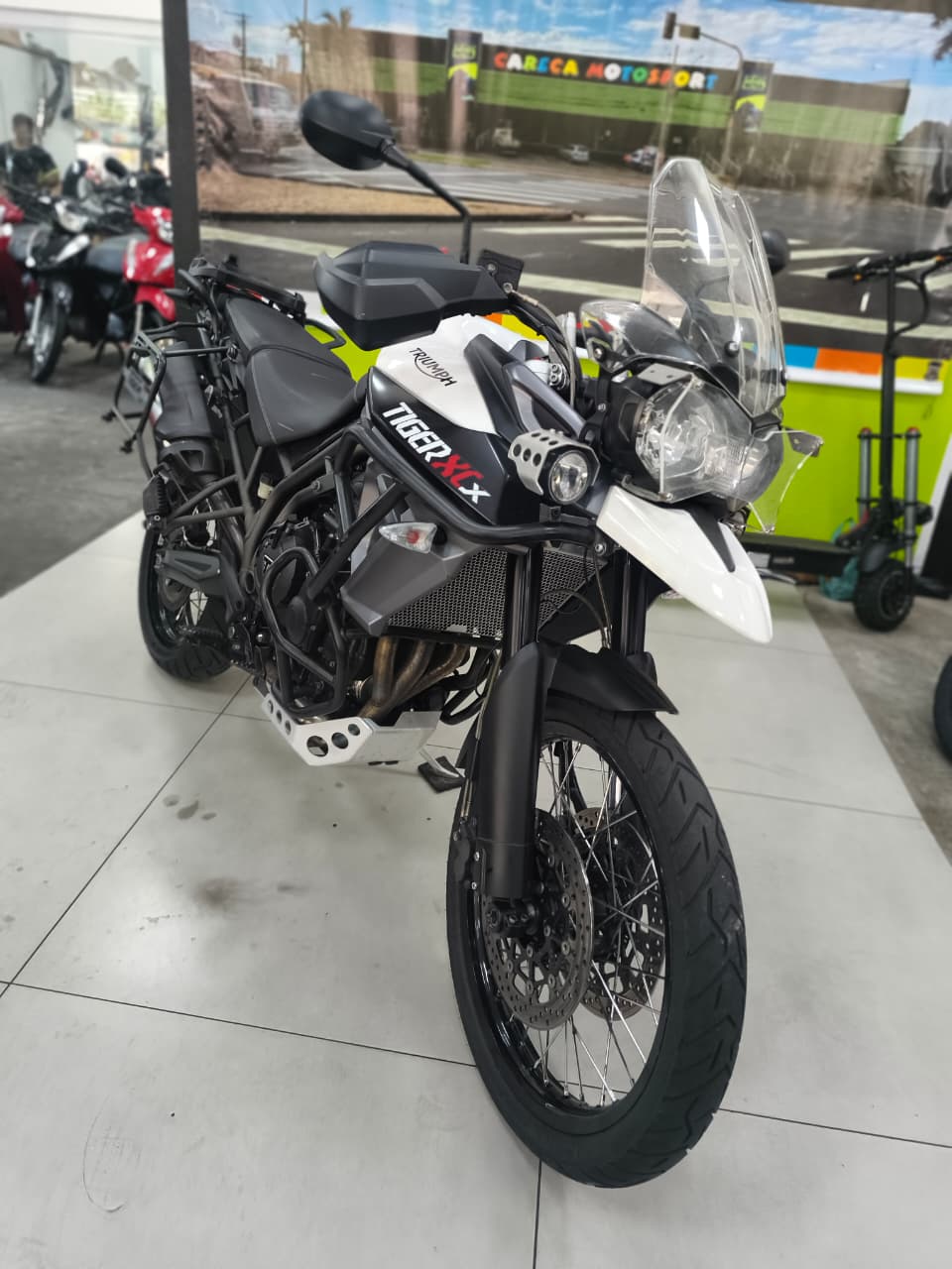 TRIUMPH TIGER 800 XCX
