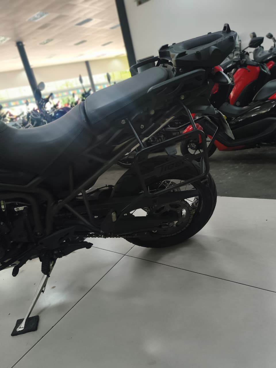 TRIUMPH TIGER 800 XCX