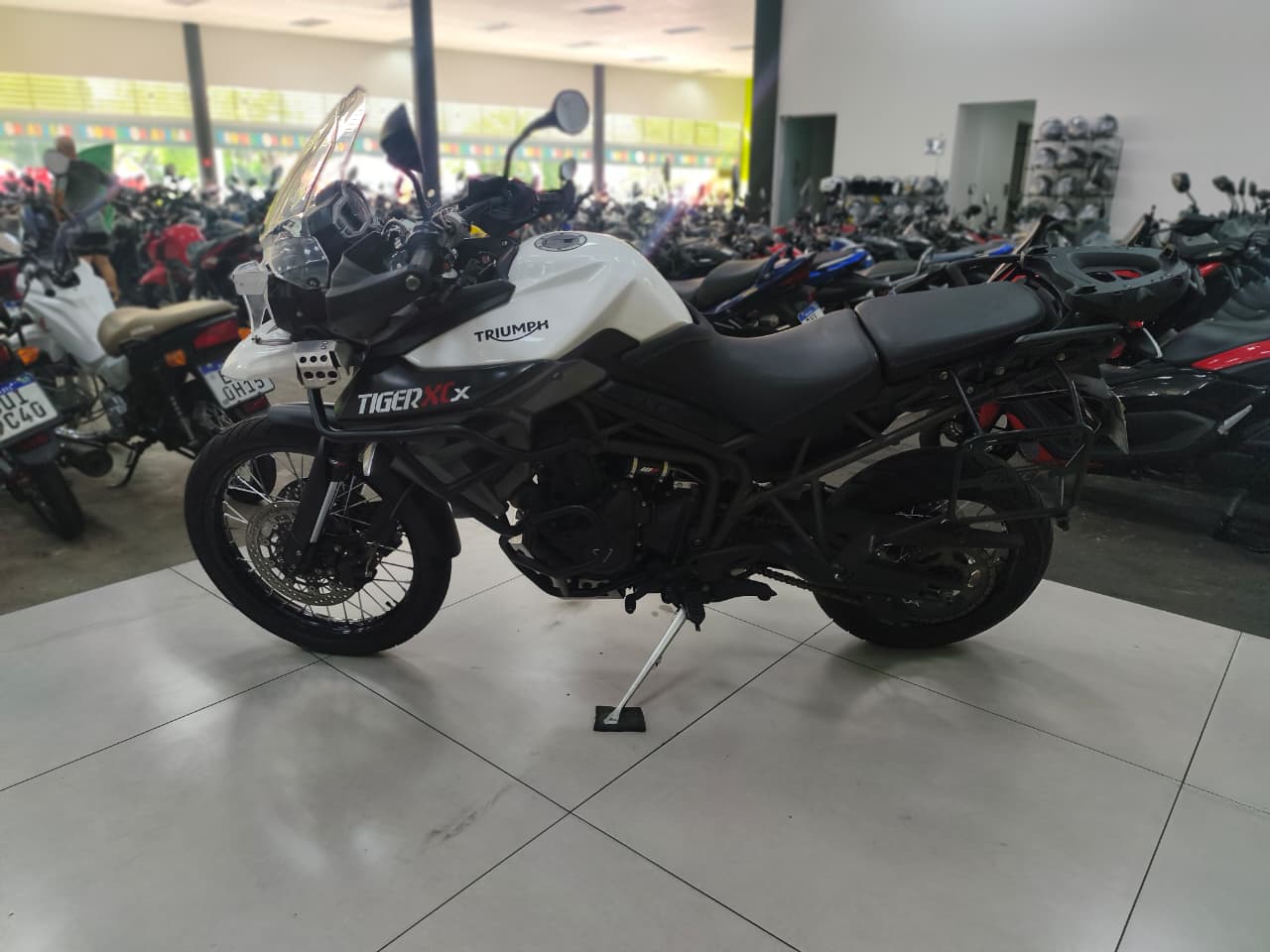 TRIUMPH TIGER 800 XCX