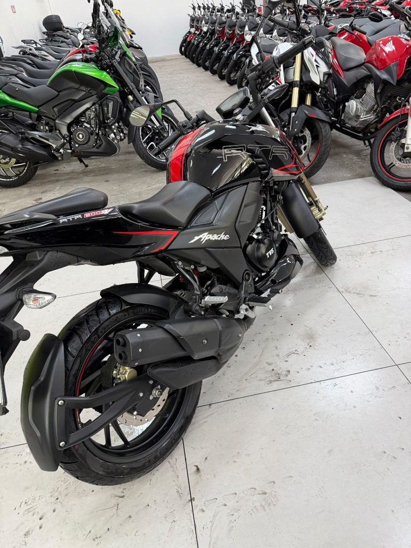 DAFRA APACHE RTR 200