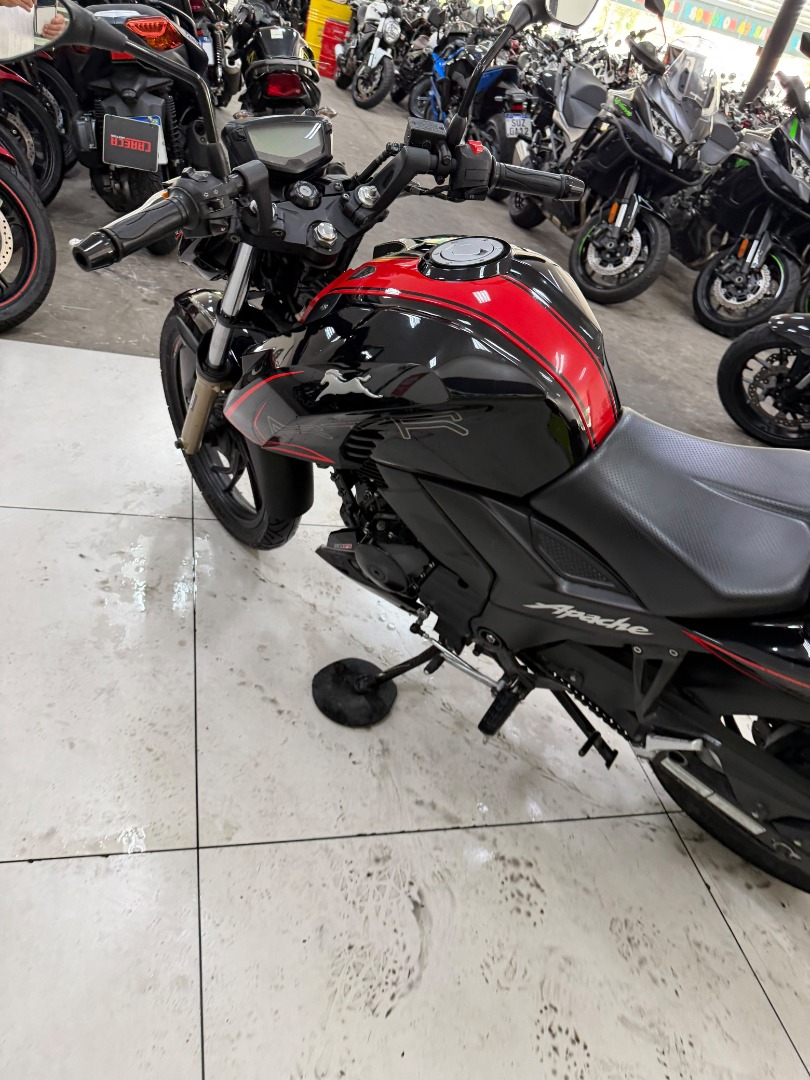 DAFRA APACHE RTR 200