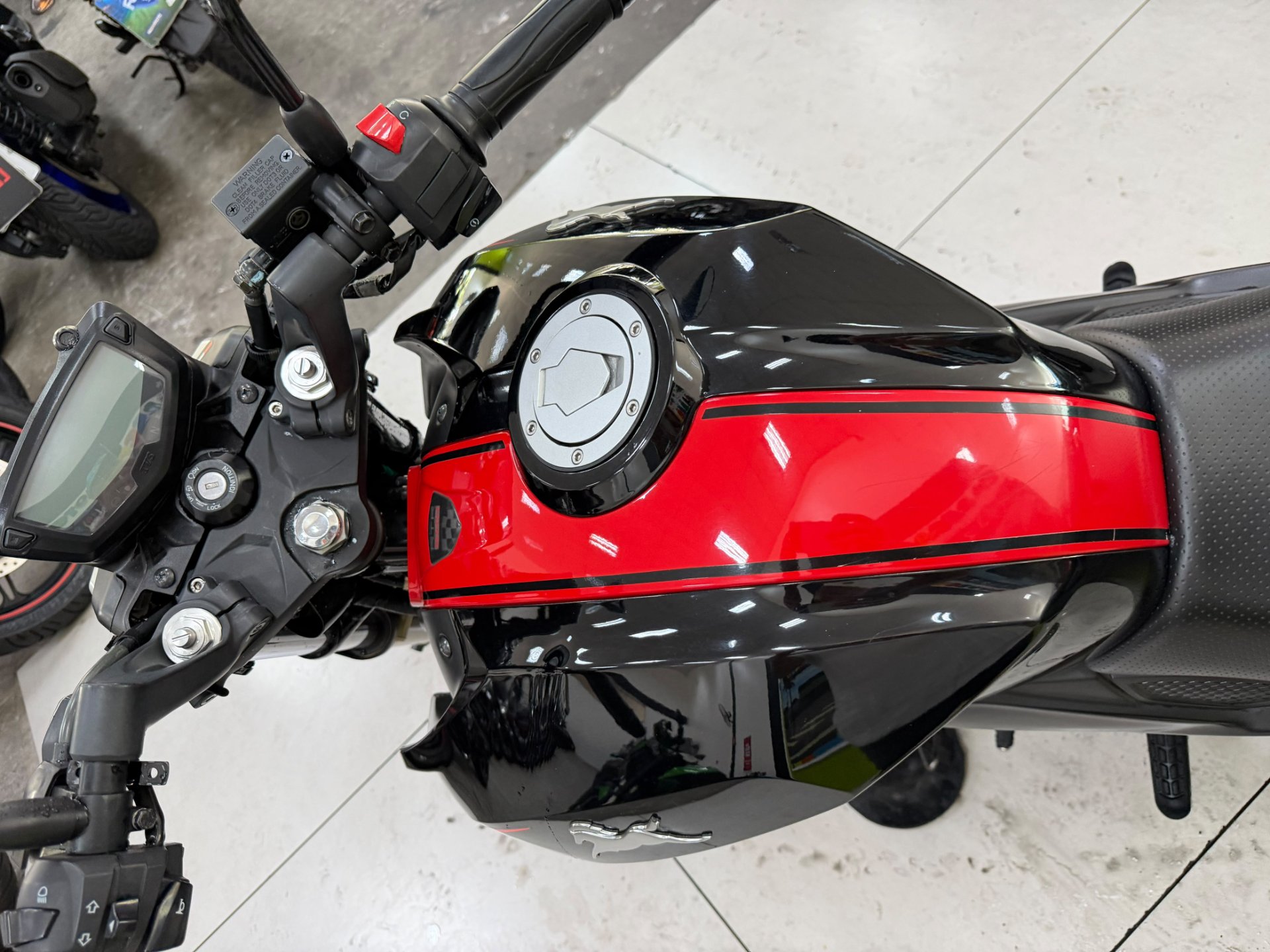 DAFRA APACHE RTR 200