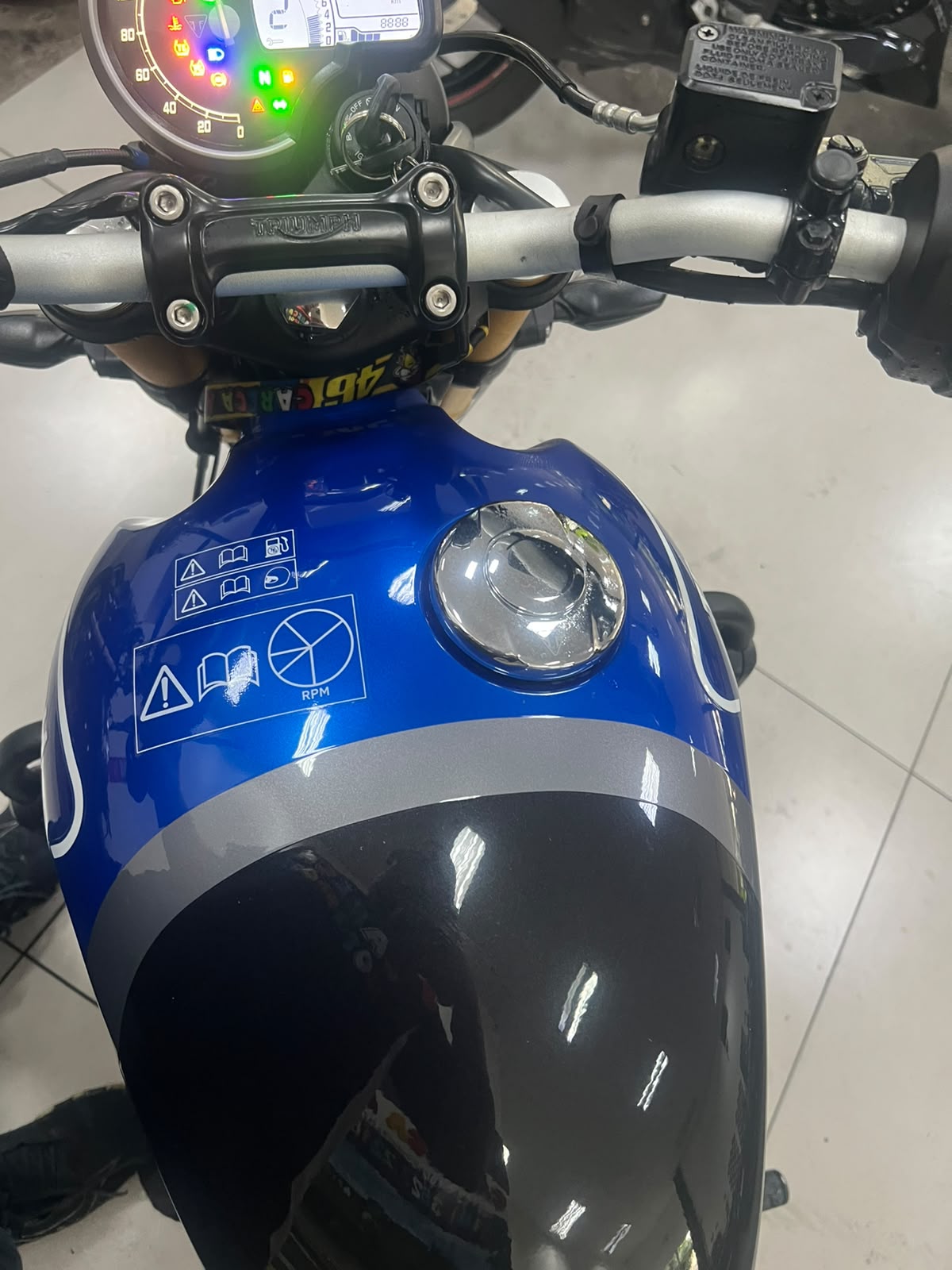 TRIUMPH SPEED 400