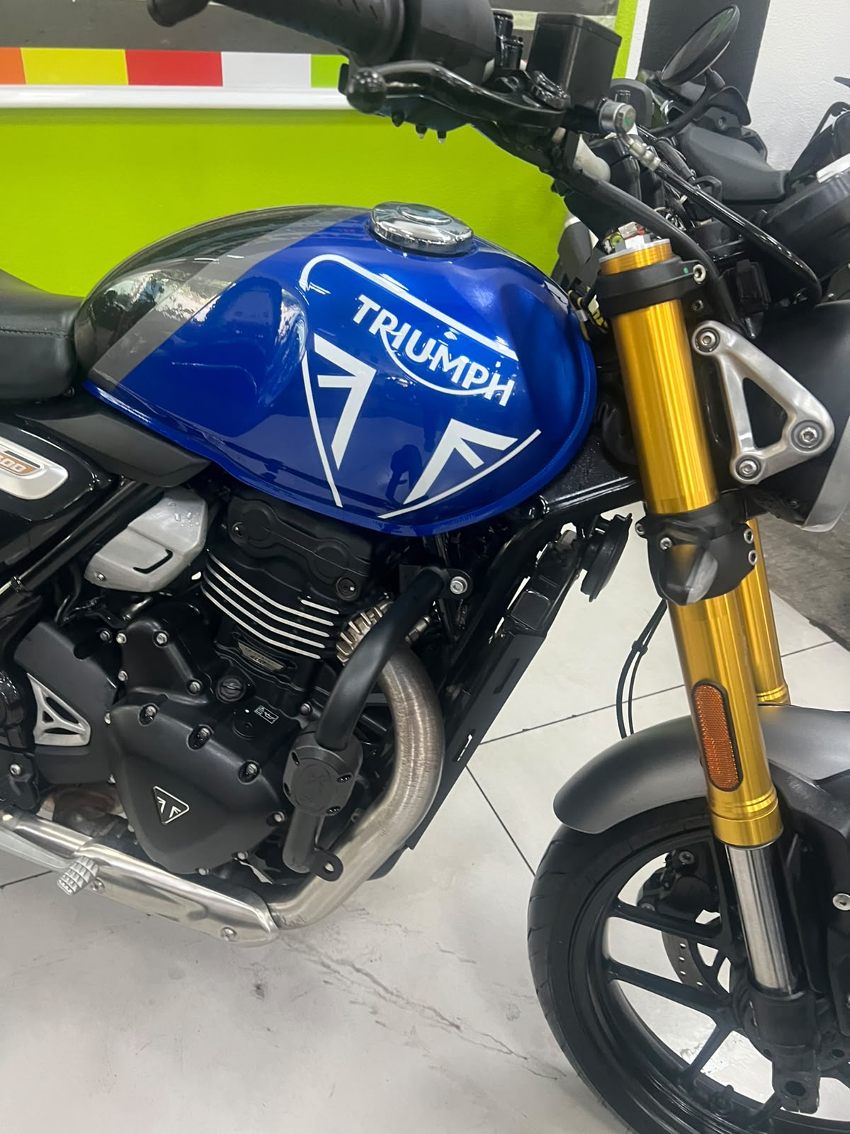 TRIUMPH SPEED 400