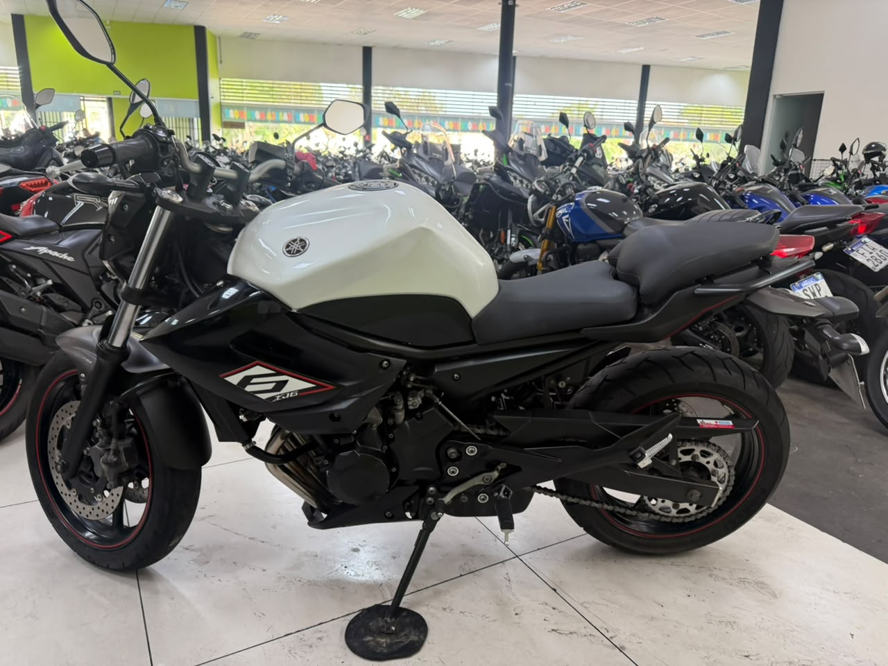 YAMAHA XJ6 F ABS