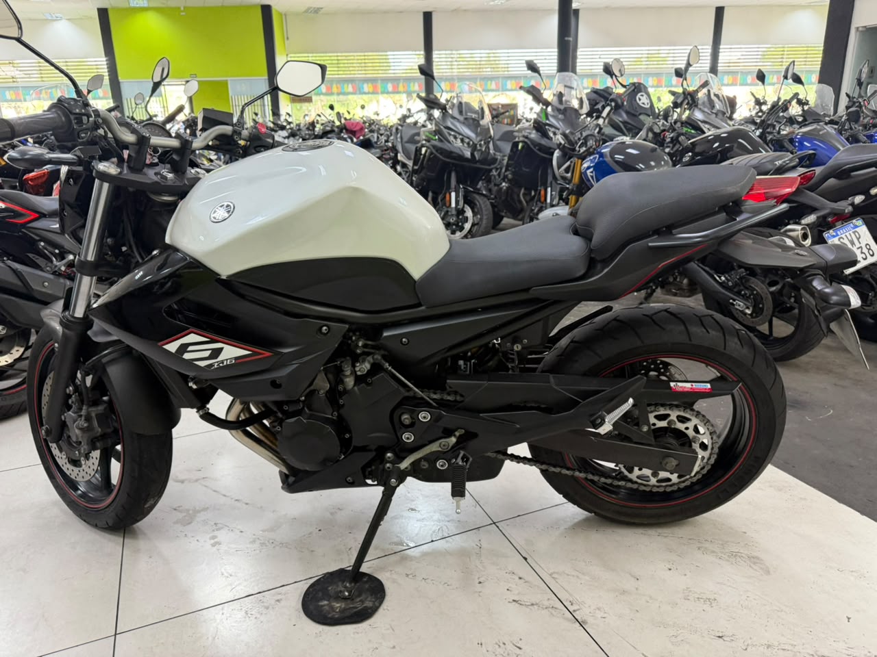 YAMAHA XJ6 F ABS