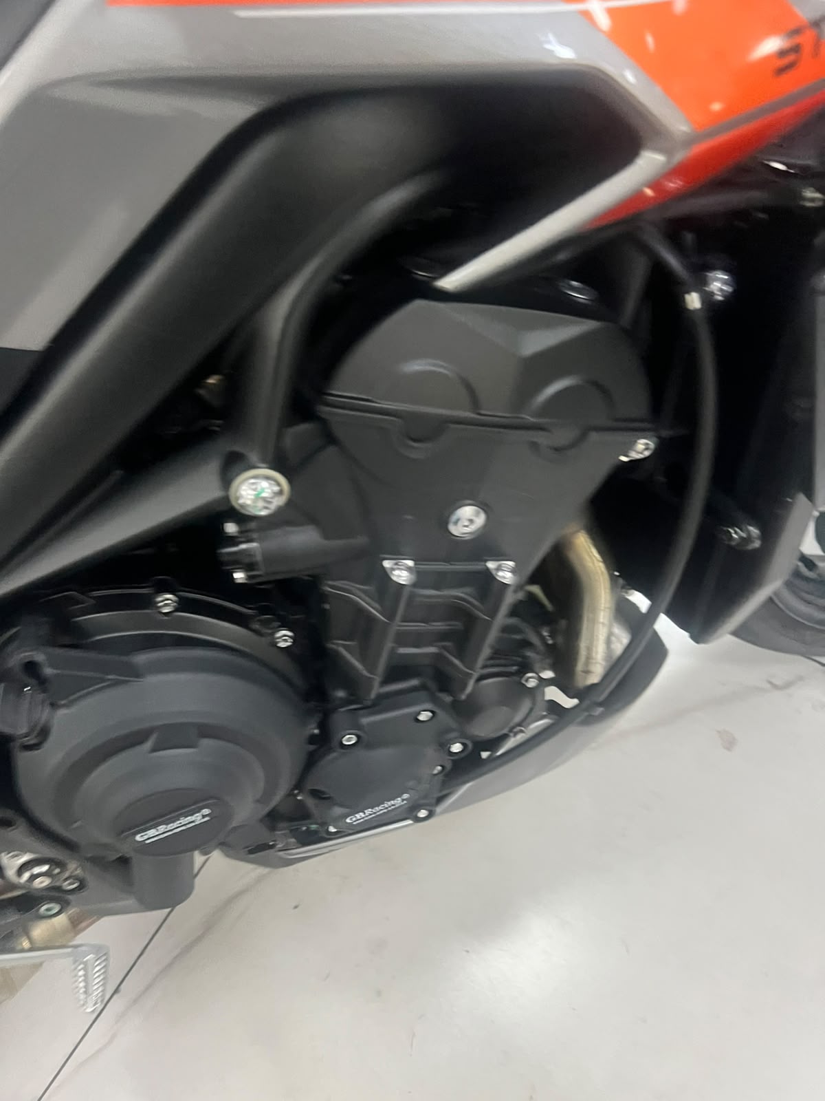 TRIUMPH STREET TRIPLE 765 RS