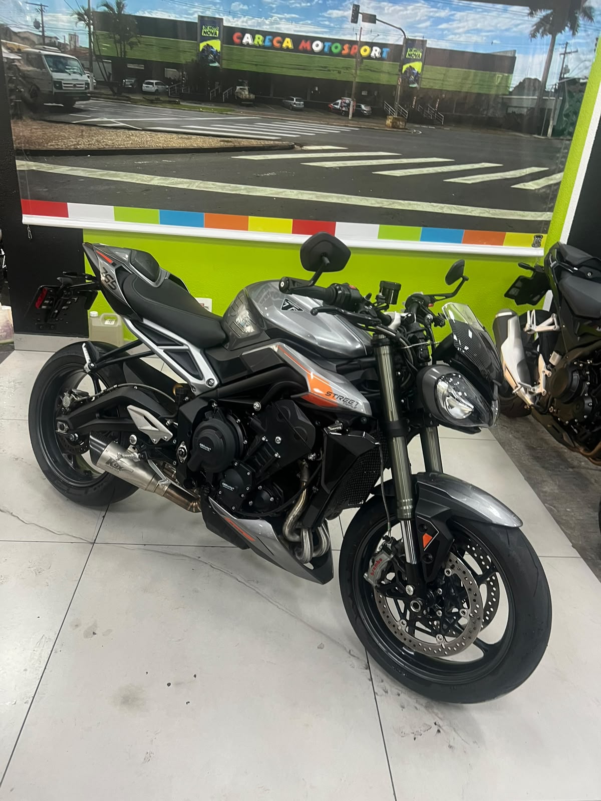 TRIUMPH STREET TRIPLE 765 RS