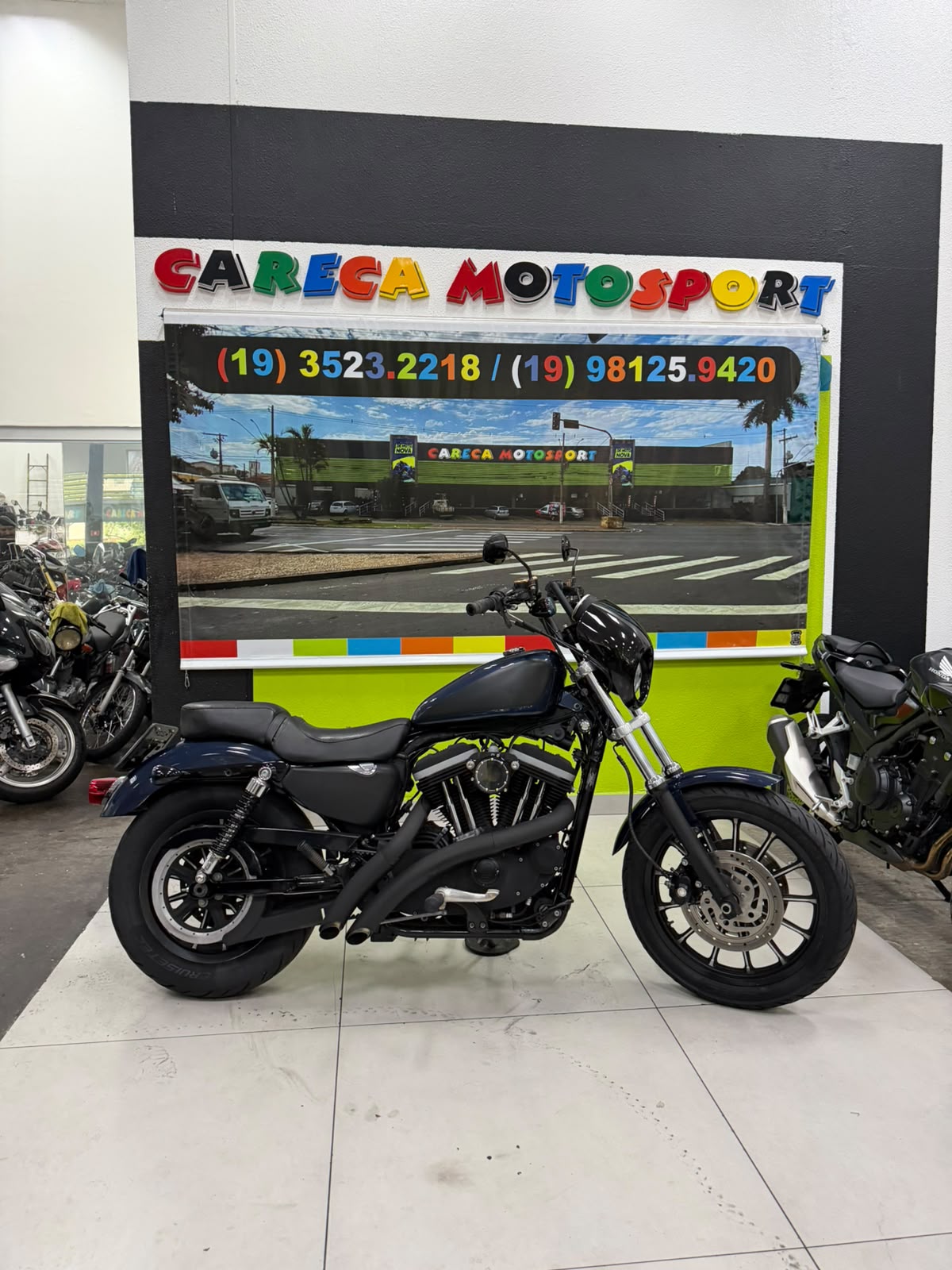 HARLEY-DAVIDSON SPORTSTER XL 883 R