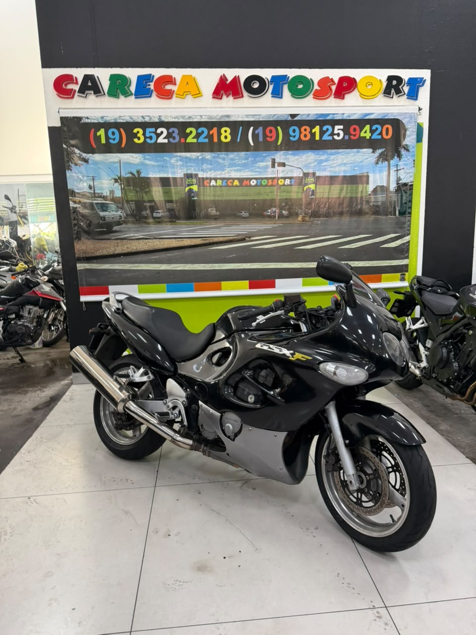 SUZUKI GSX 750 F