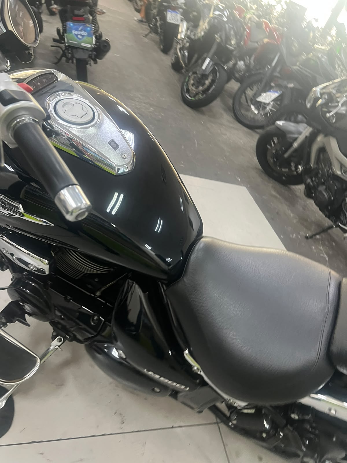 SUZUKI BOULEVARD M800