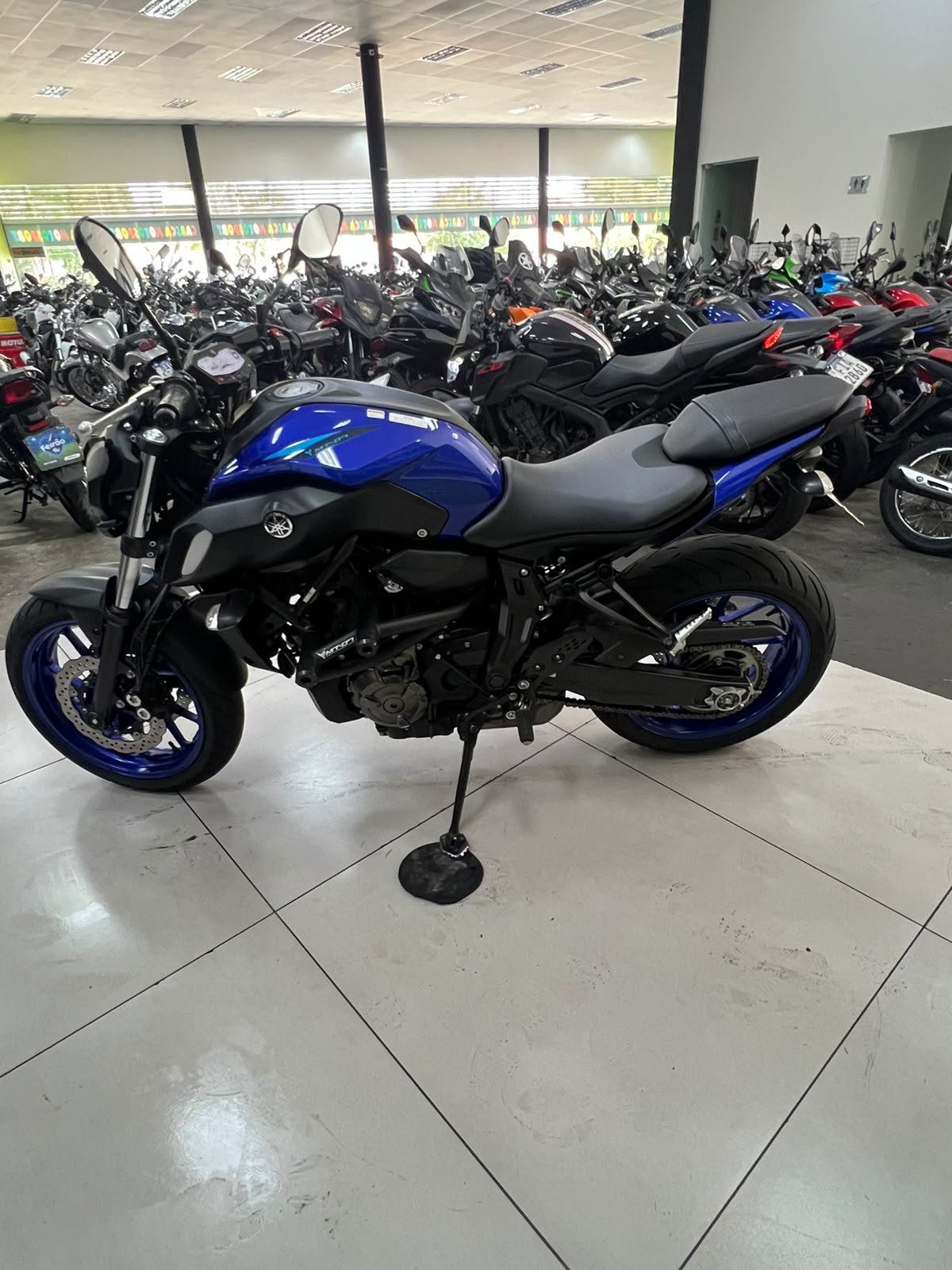 YAMAHA MT-07 ABS