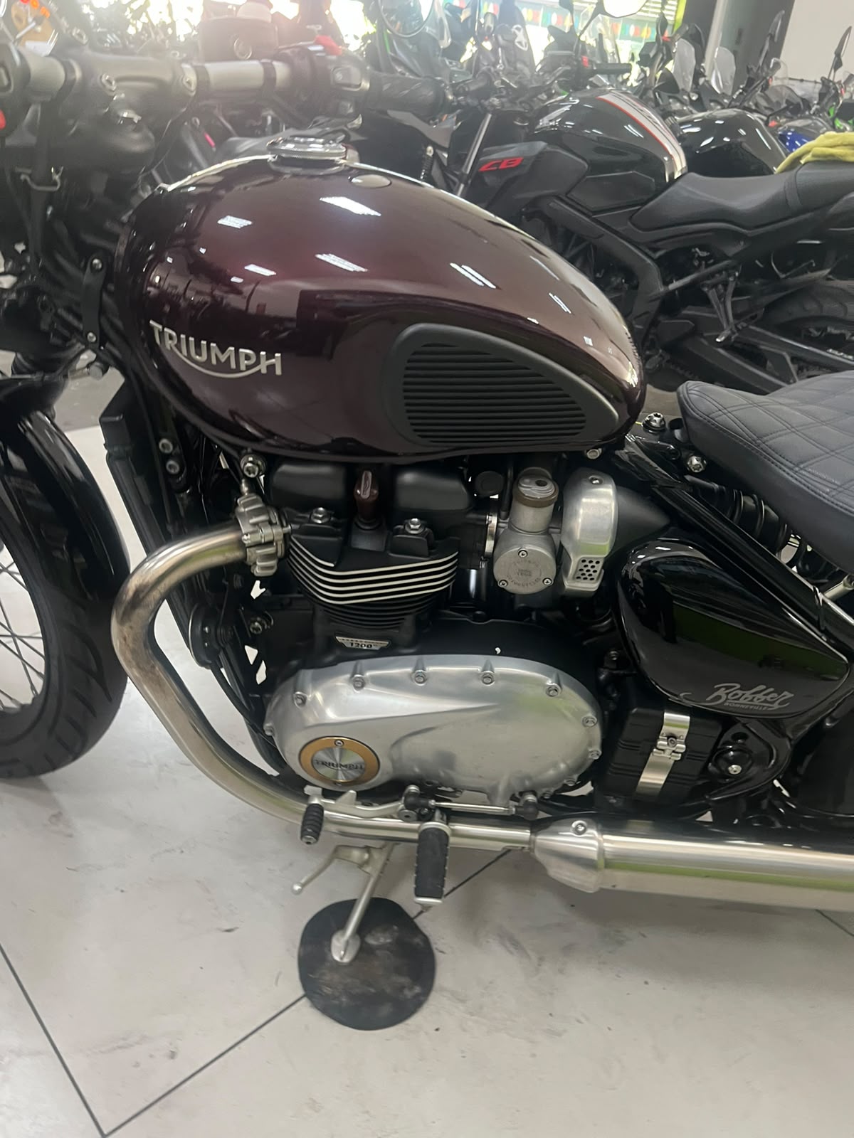 TRIUMPH BONNEVILLE BOBBER 1200