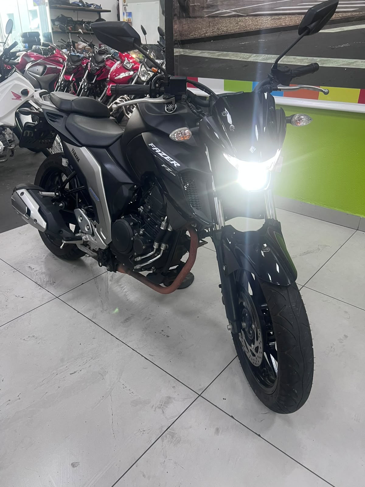 YAMAHA FAZER YS 250