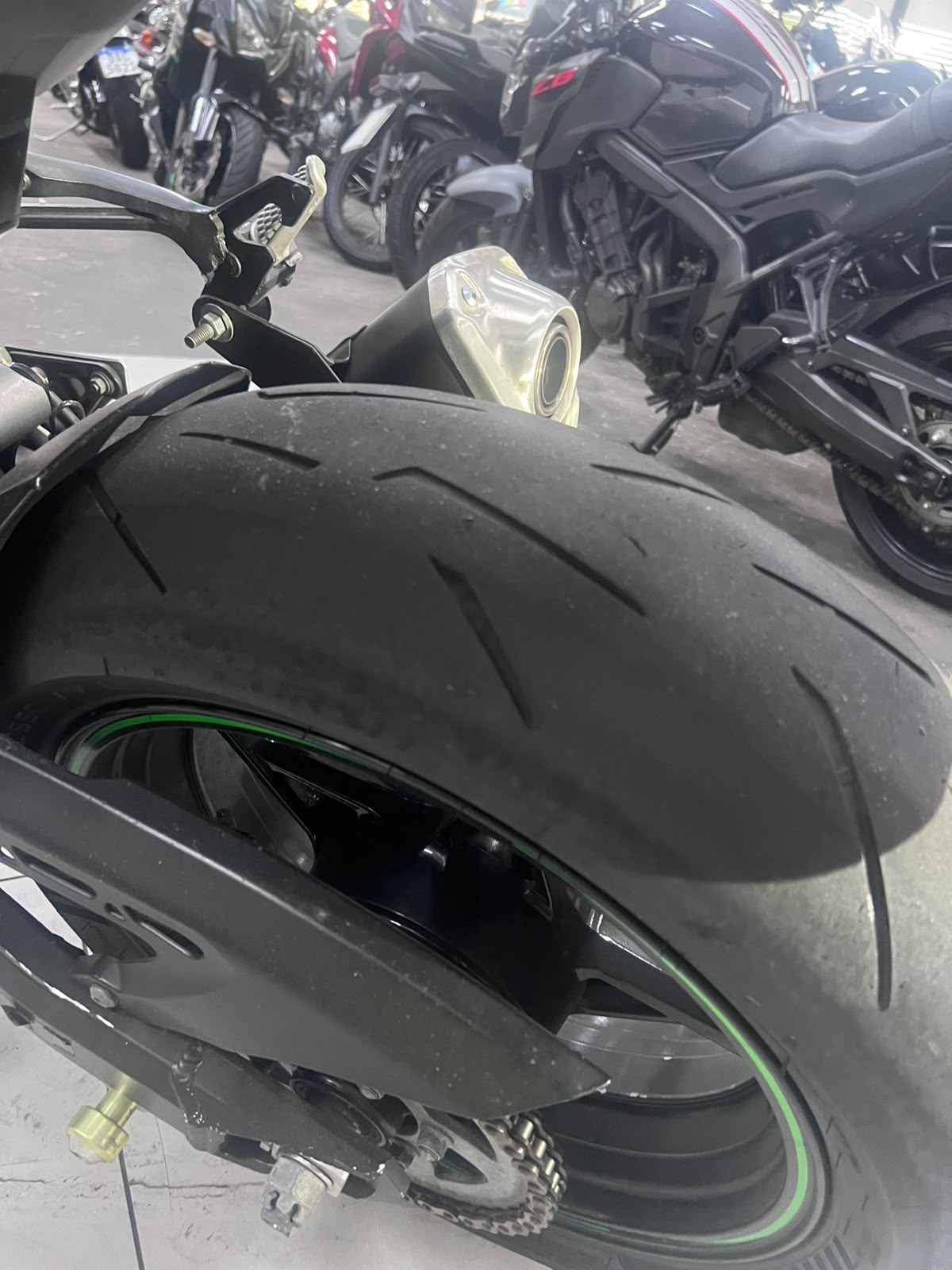 KAWASAKI Z900