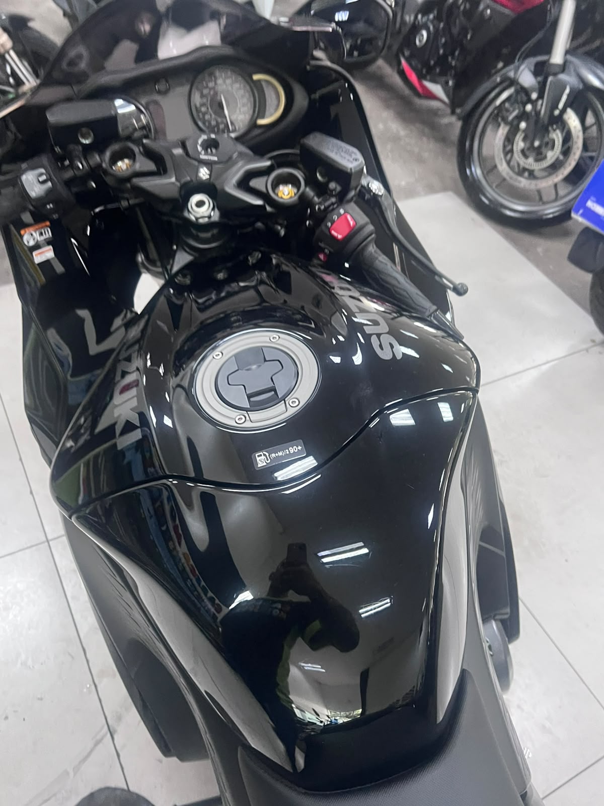 SUZUKI GSX 1300 R HAYABUSA