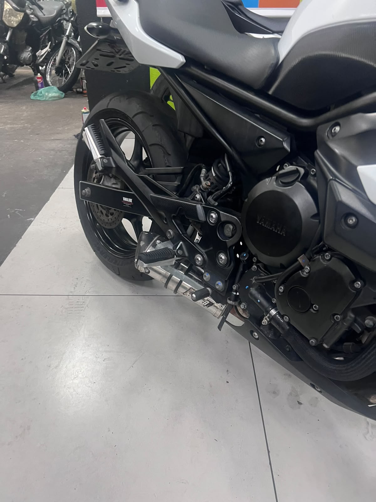 YAMAHA XJ6 N