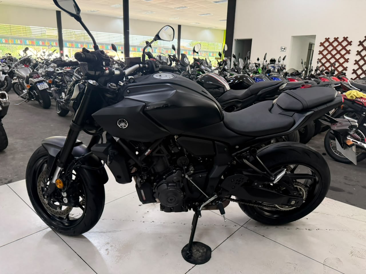 YAMAHA MT-07 ABS