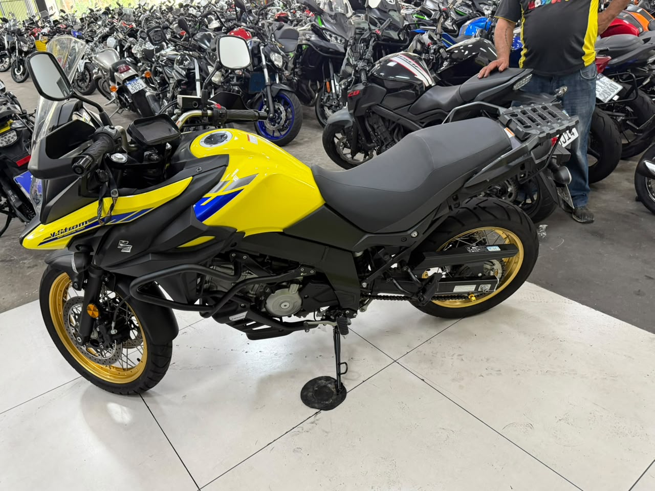 SUZUKI SUZUKI DL 650 XT V-STROM