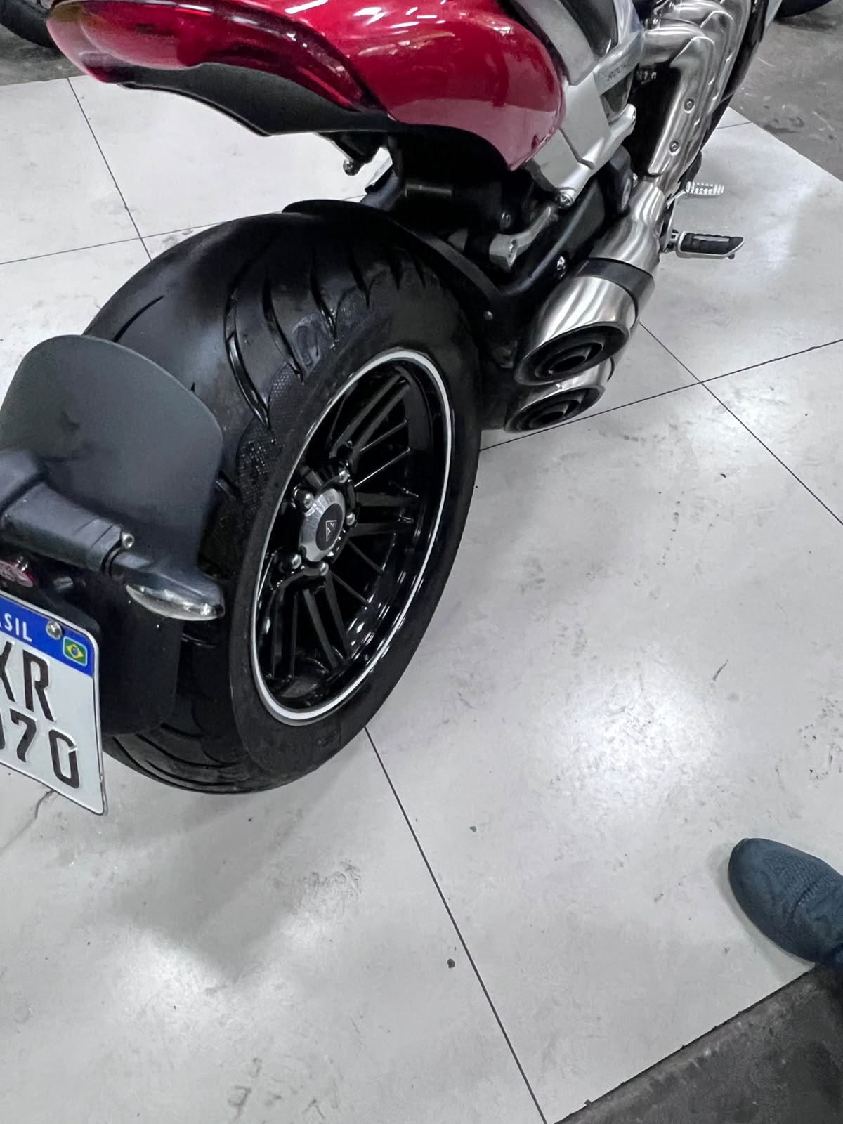 TRIUMPH ROCKET III R