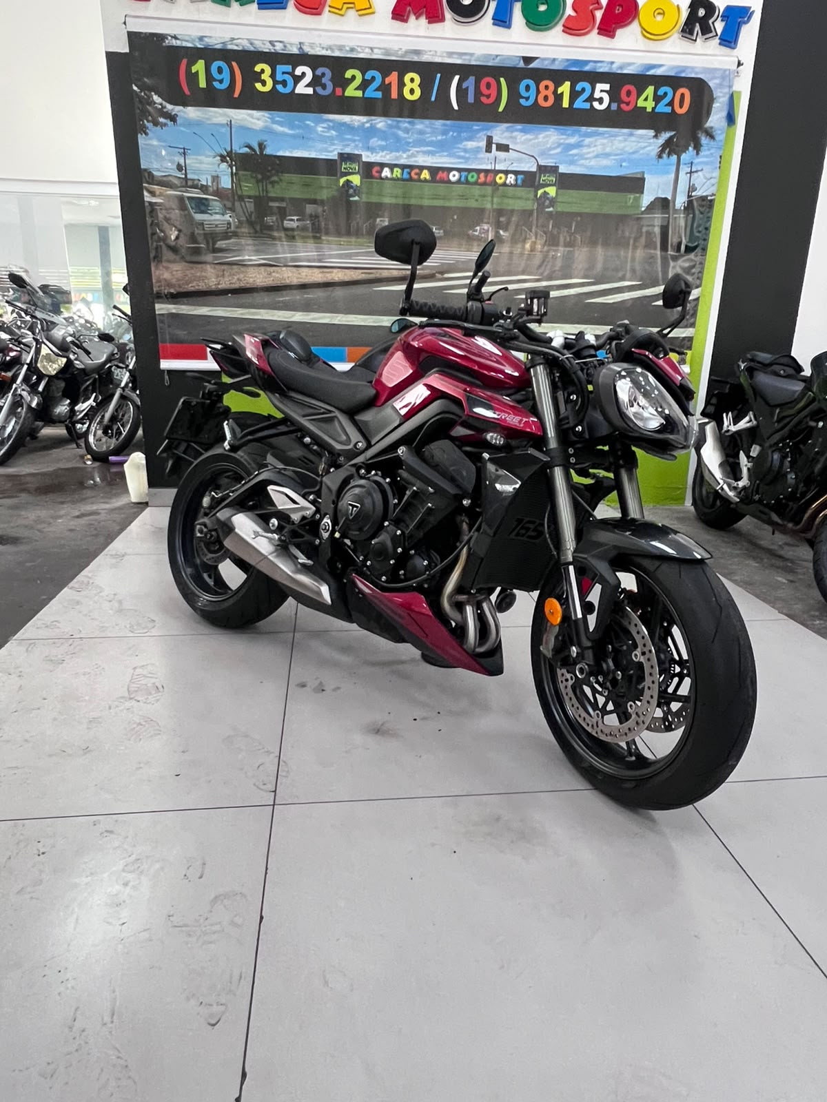 TRIUMPH STREET TRIPLE 765 RS