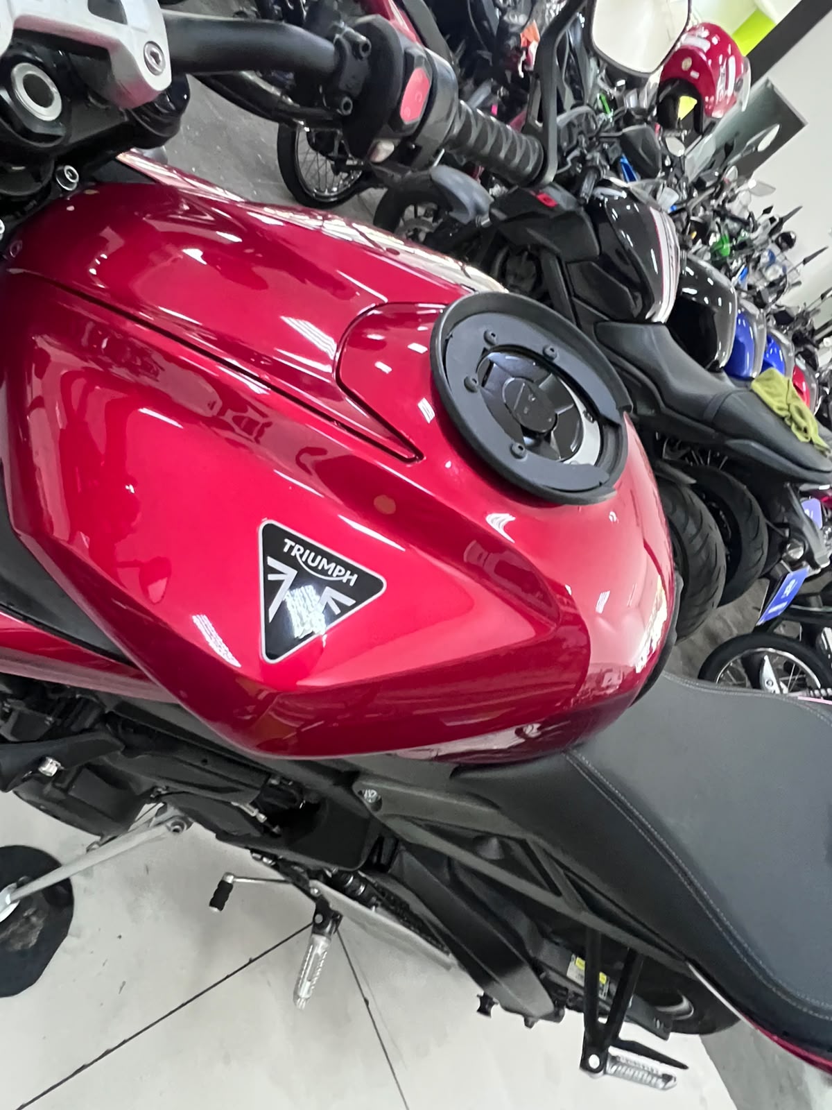 TRIUMPH STREET TRIPLE 765 RS