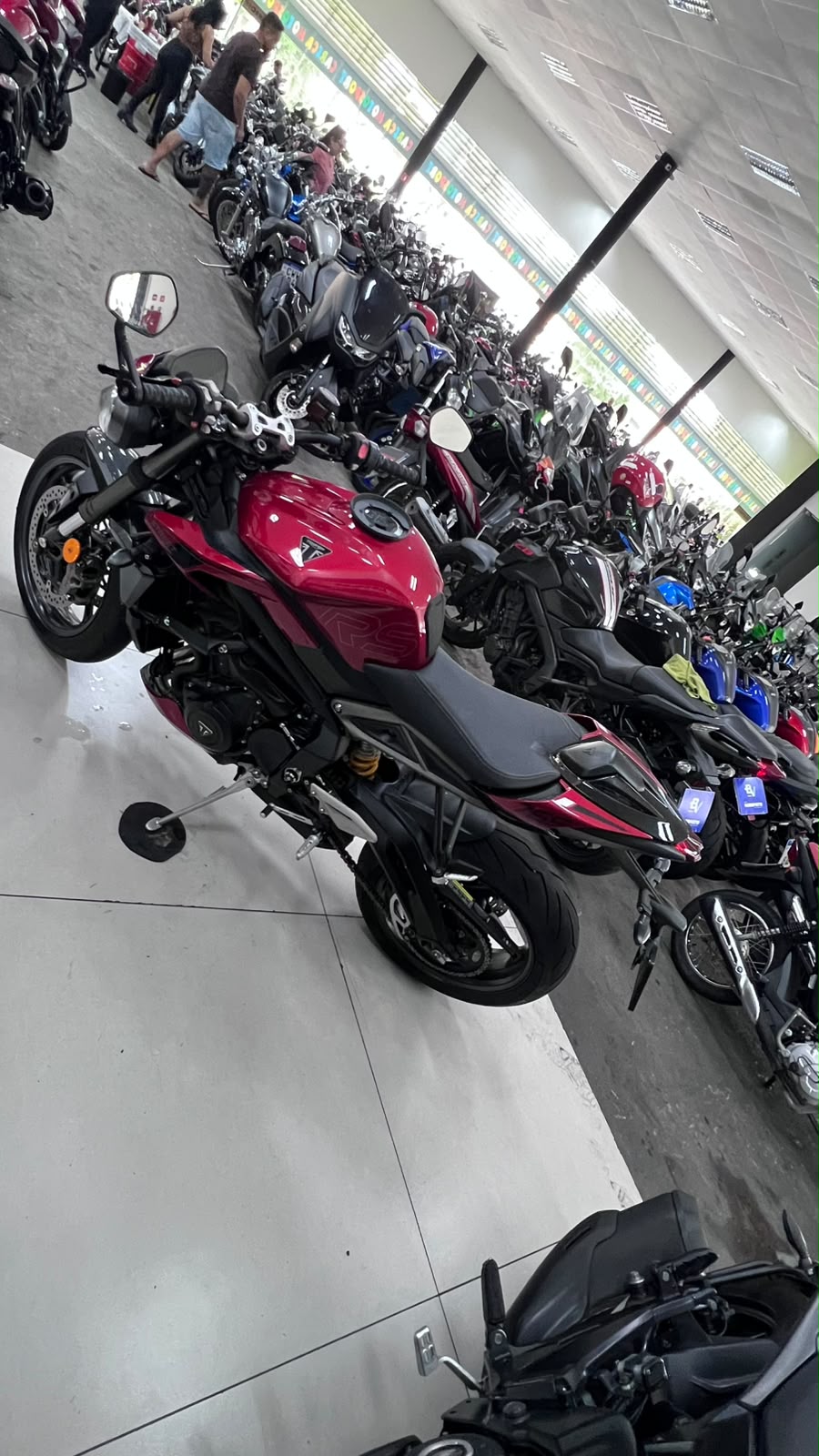 TRIUMPH STREET TRIPLE 765 RS