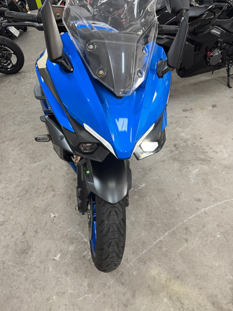 SUZUKI GSX-S1000 GT